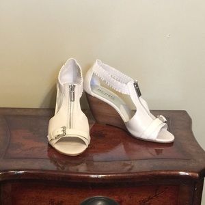 Michael Kors wedge sandals 6